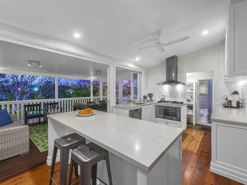 31 Woodland Street, Ashgrove QLD 4060