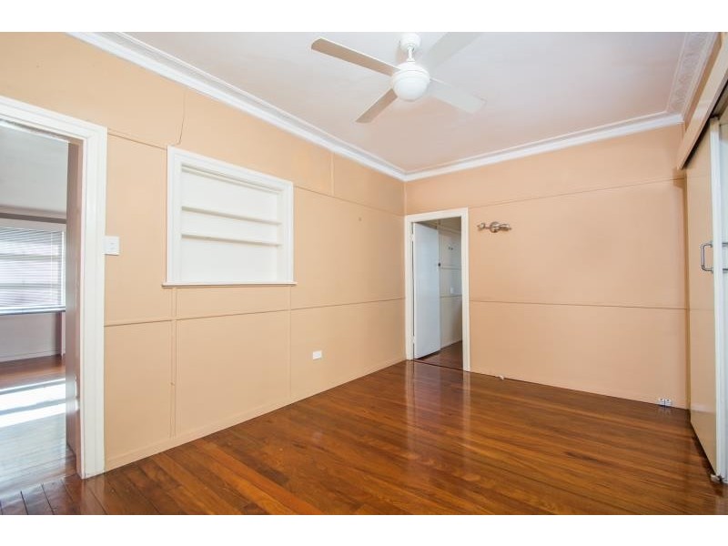 26 Lennon St, Stafford QLD 4053