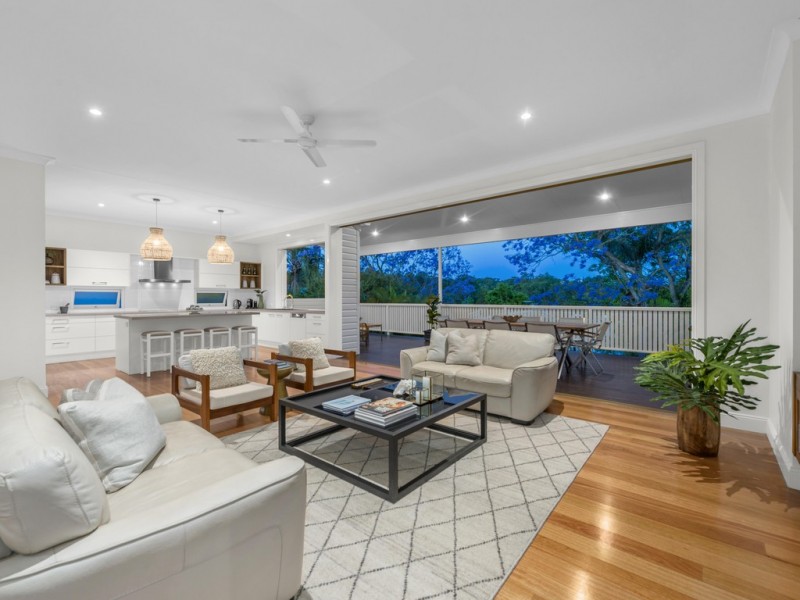 69 Kinnaird Street, Ashgrove QLD 4060