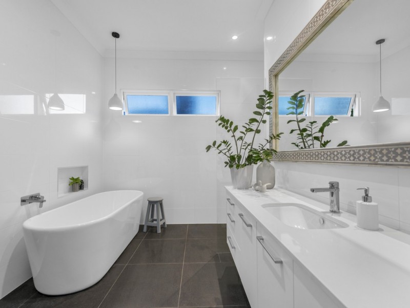 69 Kinnaird Street, Ashgrove QLD 4060