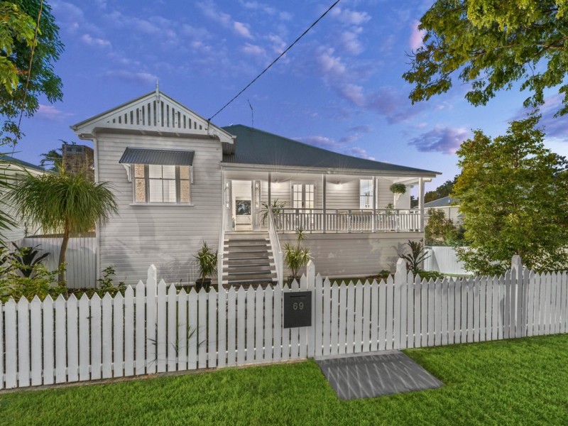 69 Kinnaird Street, Ashgrove QLD 4060