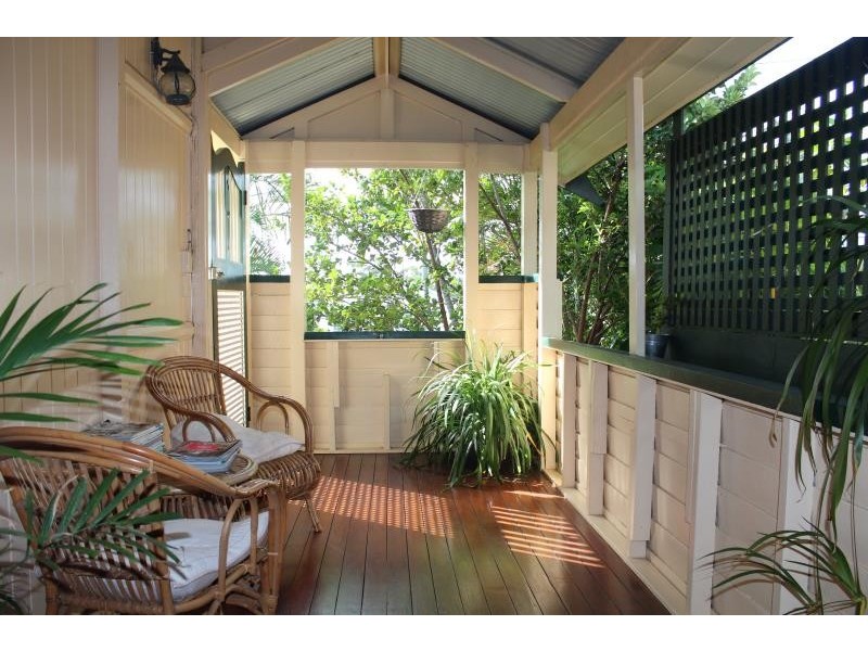 18 Globe St, Ashgrove QLD 4060