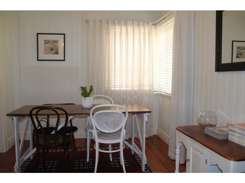 18 Globe St, Ashgrove QLD 4060