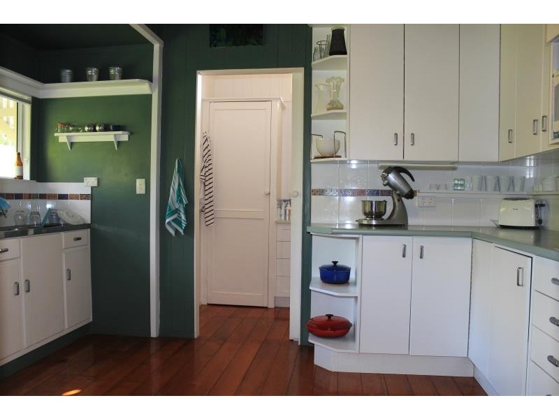 18 Globe St, Ashgrove QLD 4060