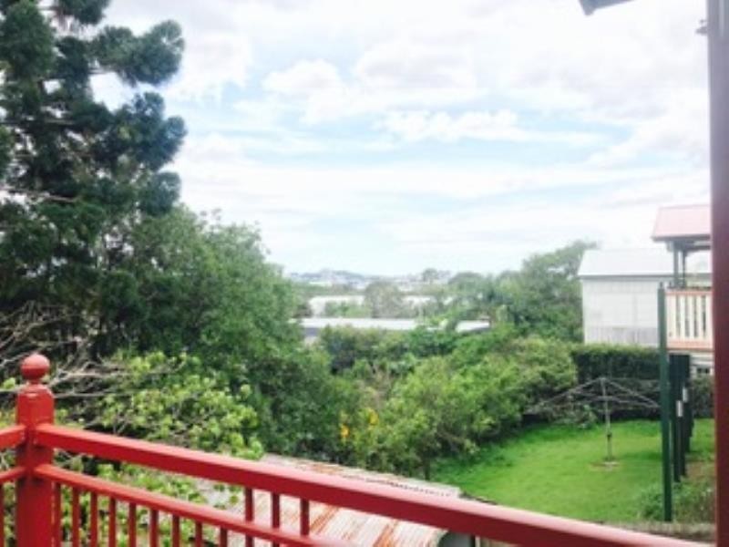 19 Garrick Terrace, Herston QLD 4006