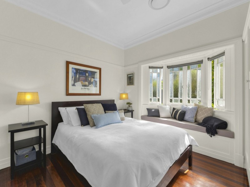 33 Gresham Street, Ashgrove QLD 4060