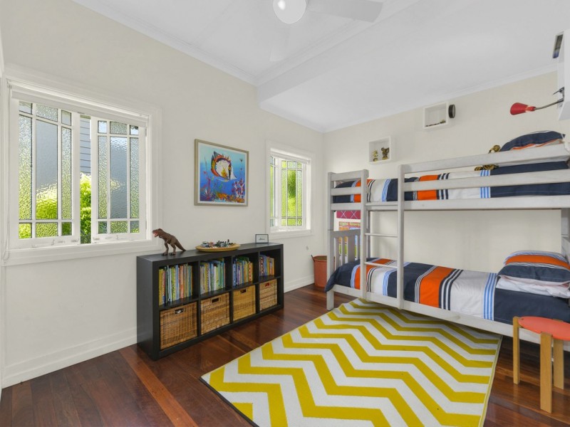 33 Gresham Street, Ashgrove QLD 4060