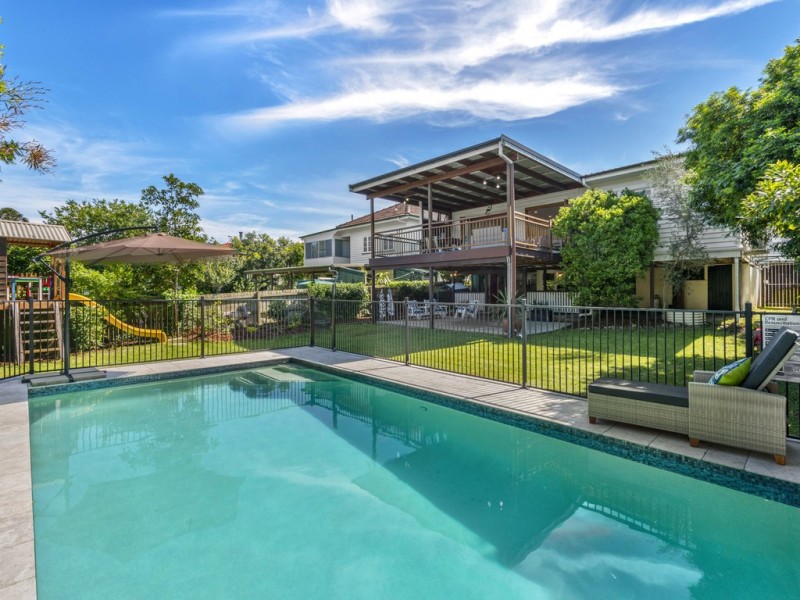 33 Gresham Street, Ashgrove QLD 4060