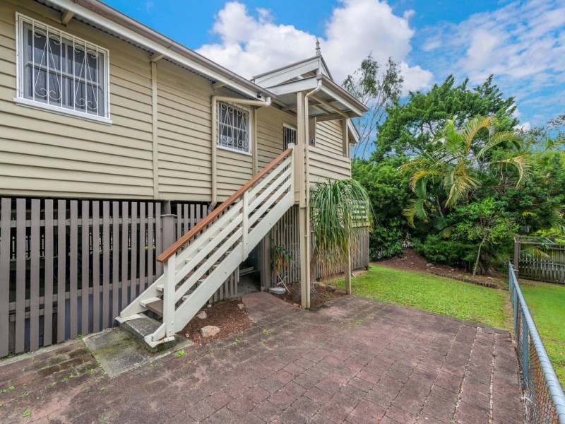 21 Gramere Avenue, Ashgrove QLD 4060