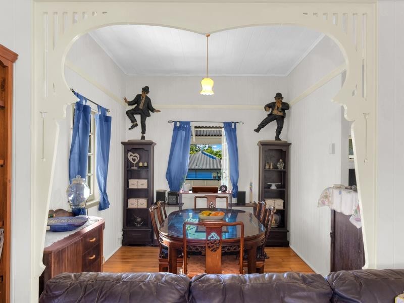 87 Beatrice Street, Bardon QLD 4065