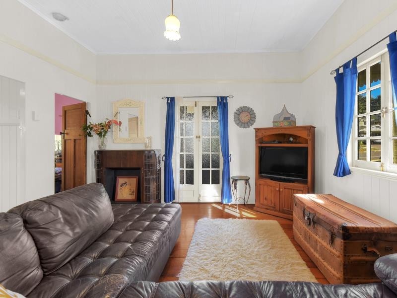 87 Beatrice Street, Bardon QLD 4065