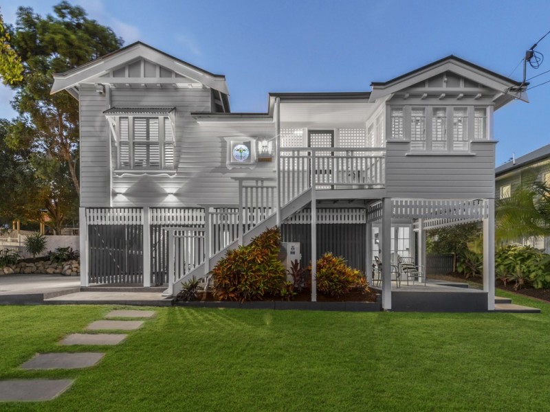 11 Foch Street, Ashgrove QLD 4060