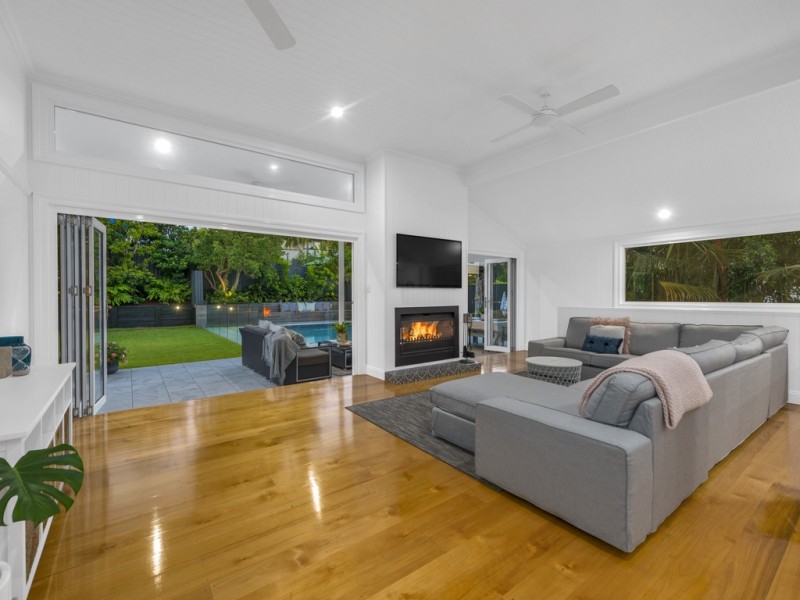 11 Foch Street, Ashgrove QLD 4060