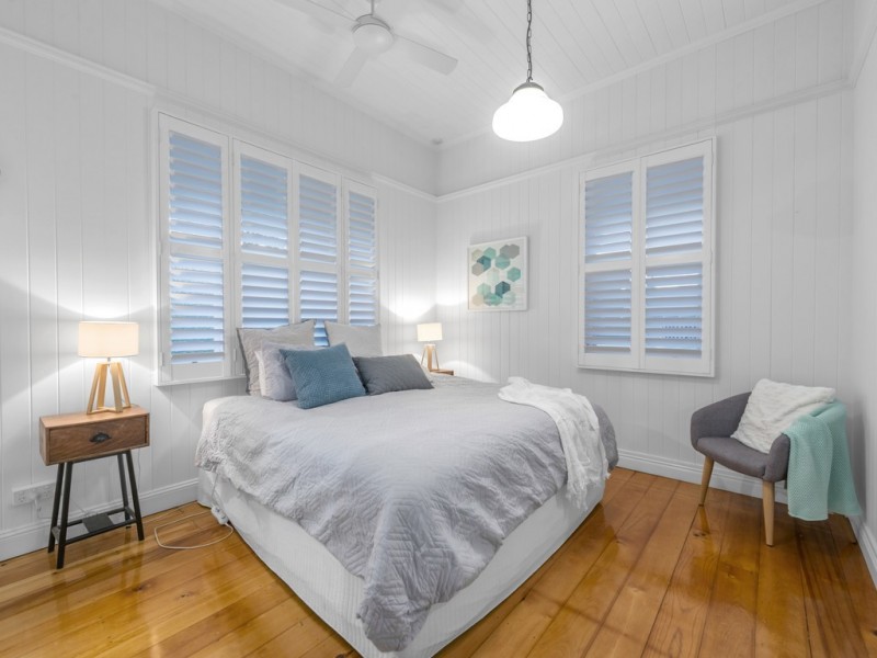 11 Foch Street, Ashgrove QLD 4060