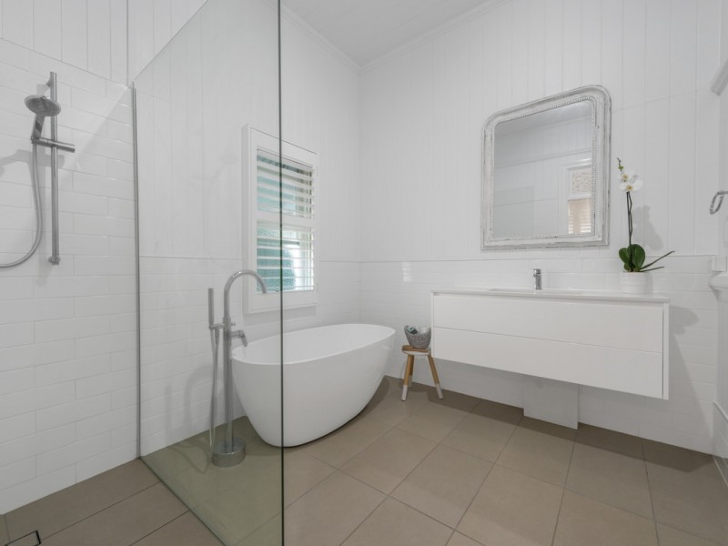 11 Foch Street, Ashgrove QLD 4060