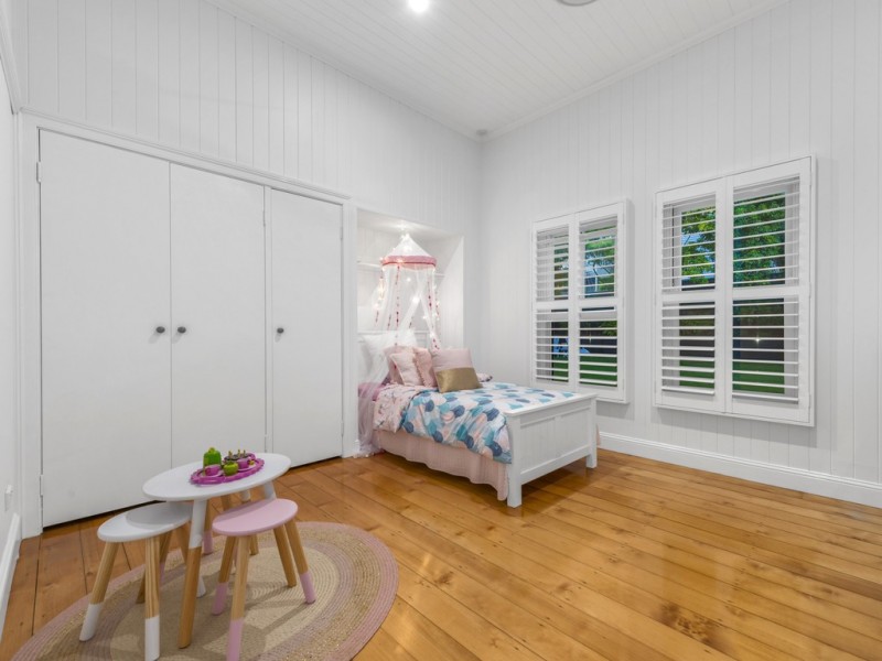 11 Foch Street, Ashgrove QLD 4060