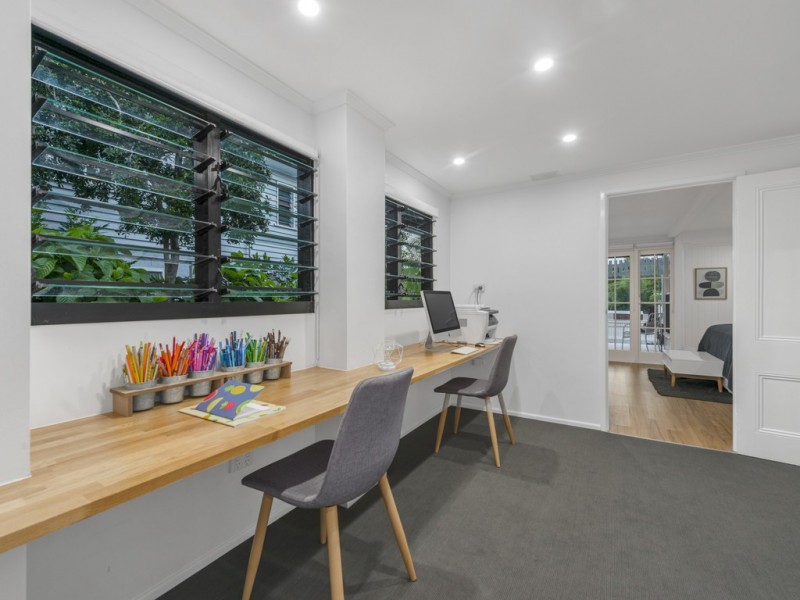 11 Foch Street, Ashgrove QLD 4060