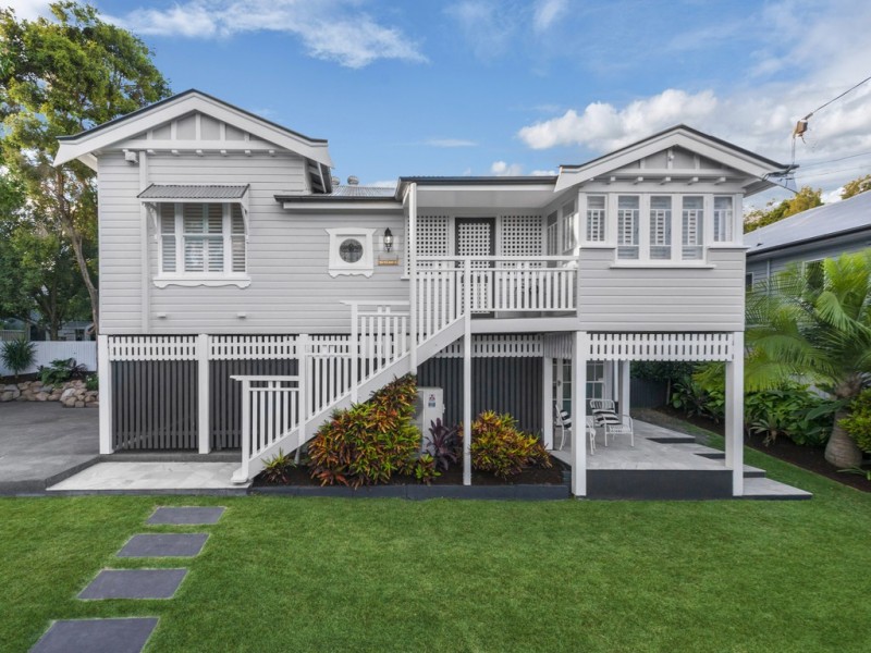 11 Foch Street, Ashgrove QLD 4060