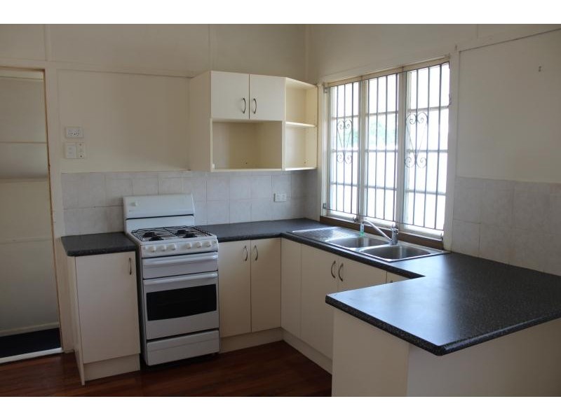 35 Ashgrove Ave, Ashgrove QLD 4060
