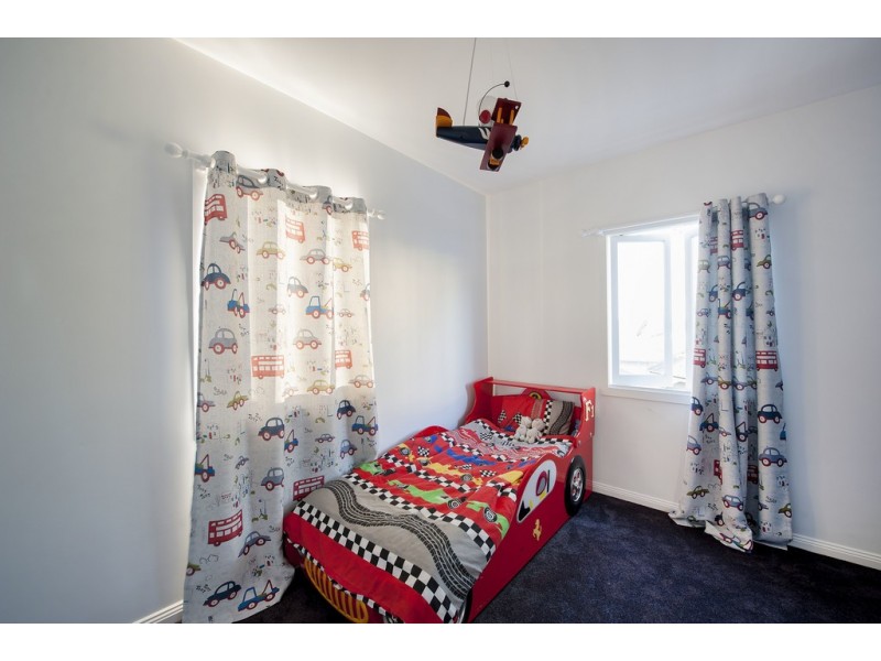 3 Lansbury Parade, Ashgrove QLD 4060