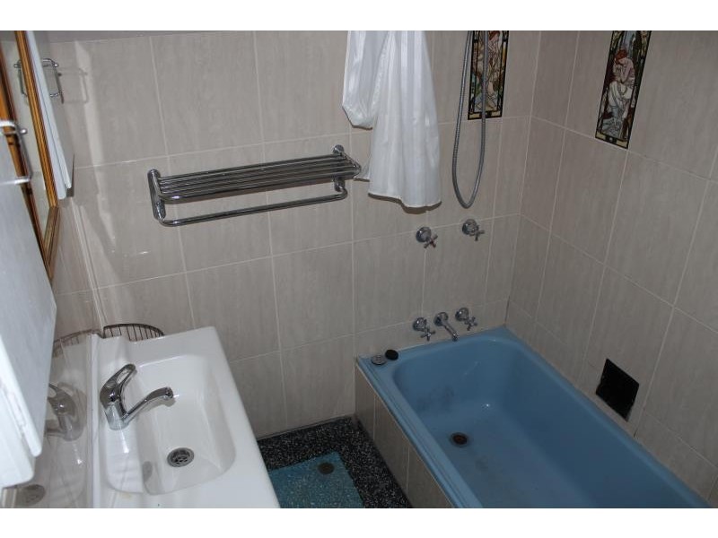 1147 Waterworks Rd, The Gap QLD 4061