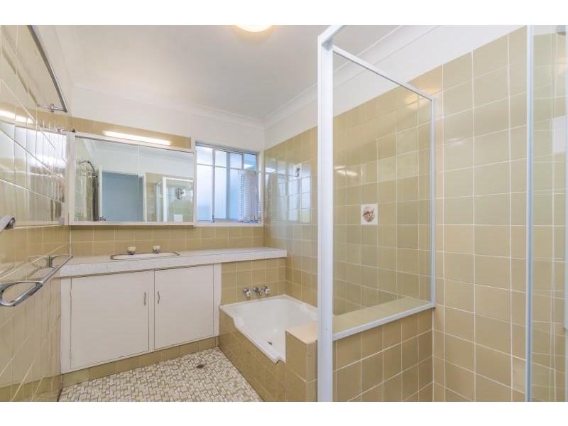 194 Waterworks Rd, Ashgrove QLD 4060