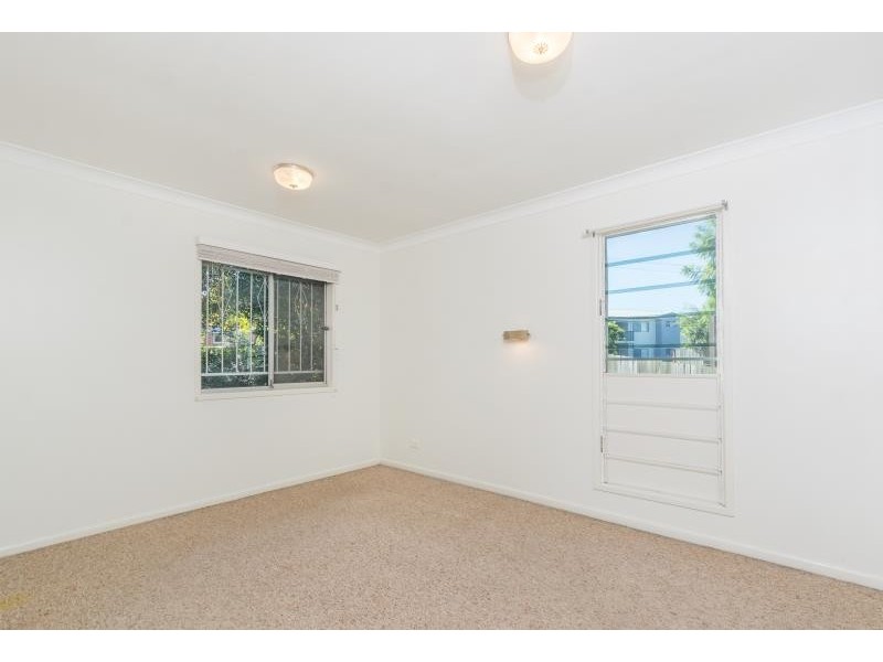 194 Waterworks Rd, Ashgrove QLD 4060