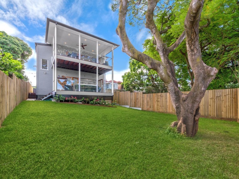 42 Dovedale Crescent, Ashgrove QLD 4060