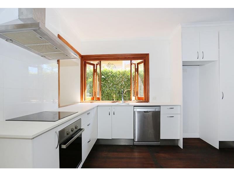 85 Eleventh AV, Kedron QLD 4031