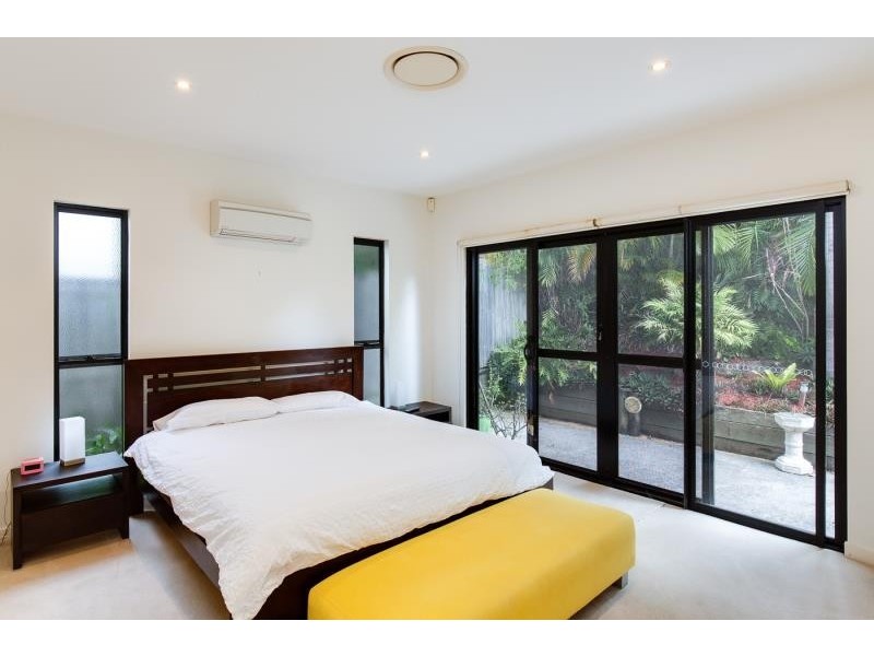 22 Confederate Street, Red Hill QLD 4059
