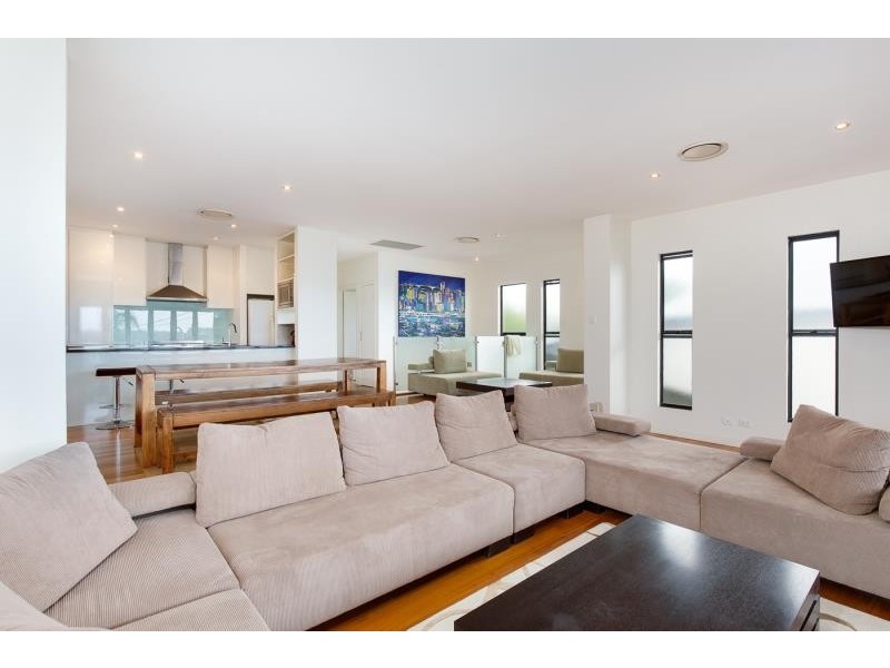 22 Confederate Street, Red Hill QLD 4059