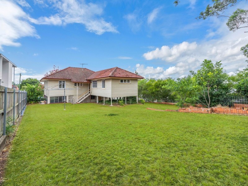 22 Farrell Street, Ashgrove QLD 4060