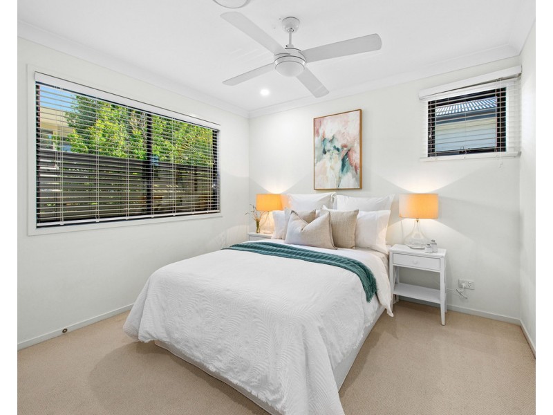 34 Farm Street, Newmarket QLD 4051