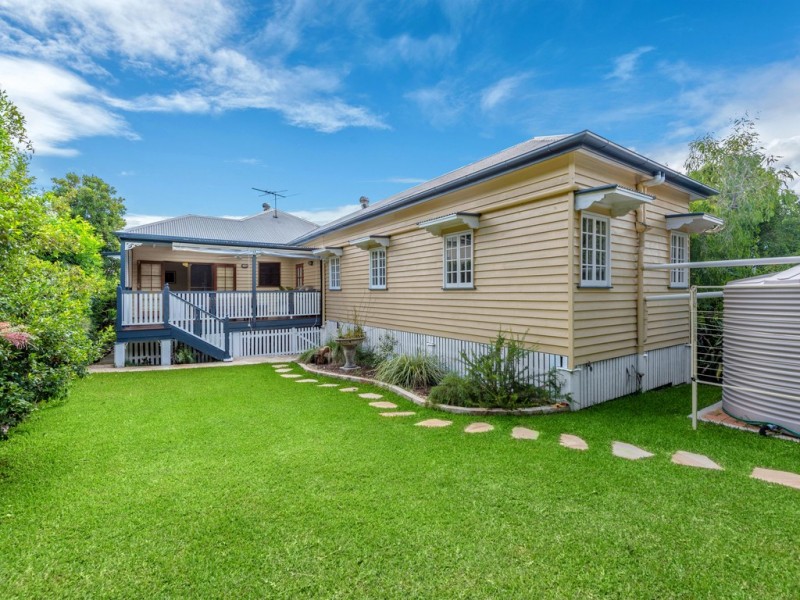 28 Raymont Road, Grange QLD 4051