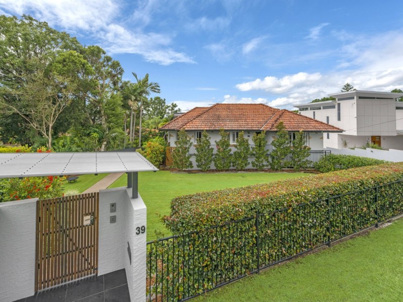 39 Yoku Road, Ashgrove QLD 4060