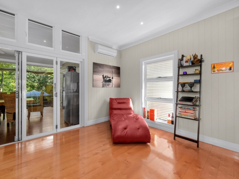 18 Bathurst Street, Red Hill QLD 4059