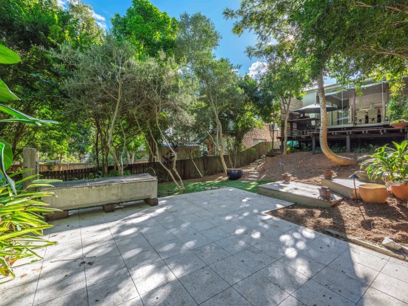 18 Bathurst Street, Red Hill QLD 4059