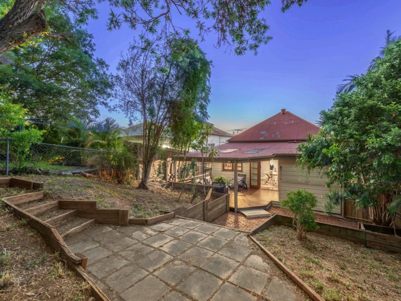 12 Cook Street, Red Hill QLD 4059