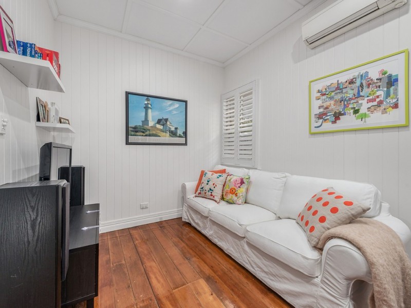 26 Soudan Street, Bardon QLD 4065