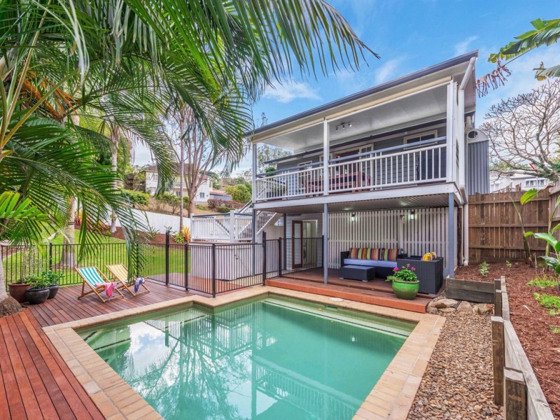 26 Soudan Street, Bardon QLD 4065