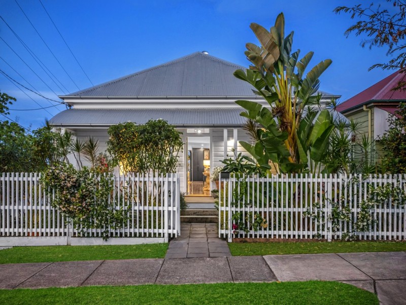 97 Windsor Road, Red Hill QLD 4059