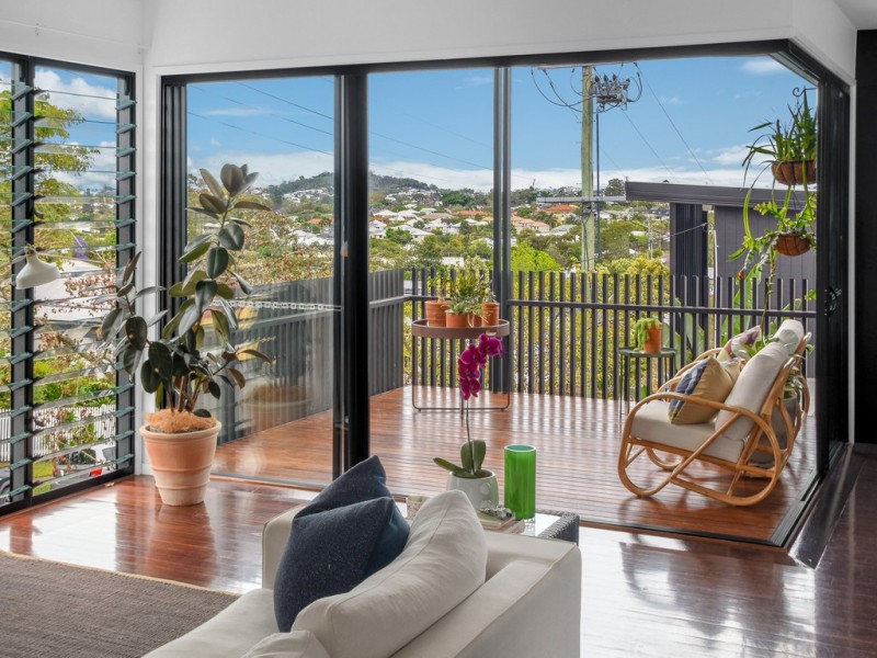 97 Windsor Road, Red Hill QLD 4059