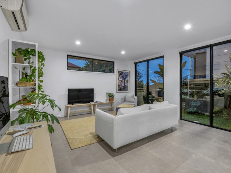 97 Windsor Road, Red Hill QLD 4059