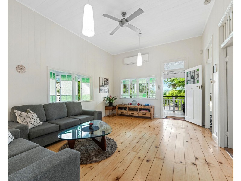 105 Watson Street, Camp Hill QLD 4152