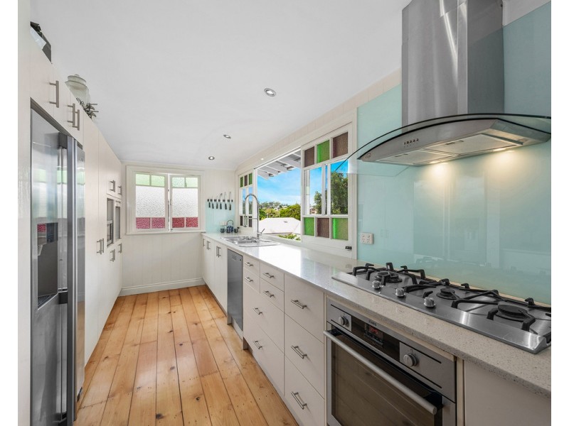 105 Watson Street, Camp Hill QLD 4152