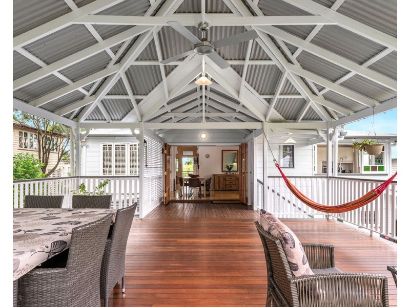 105 Watson Street, Camp Hill QLD 4152