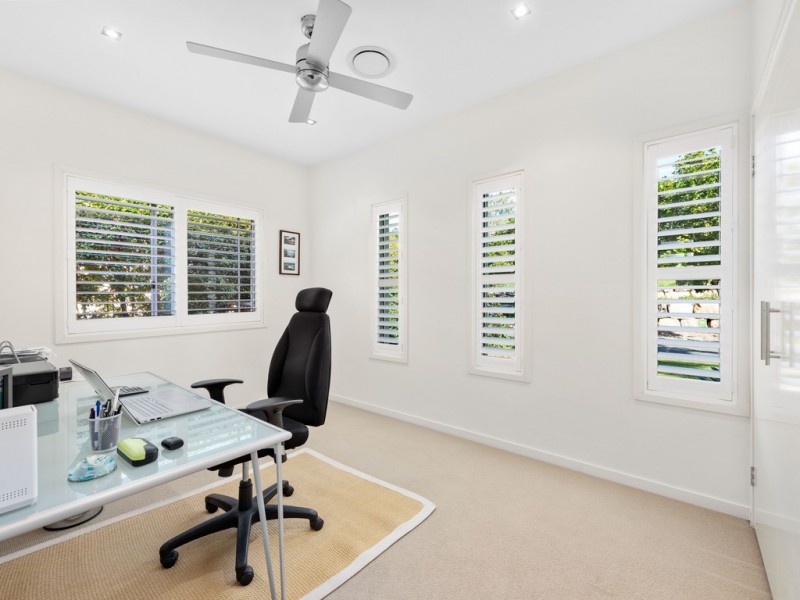 34 Stonehawke Place, The Gap QLD 4061