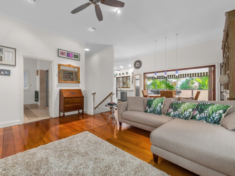98 Arthur Terrace, Red Hill QLD 4059