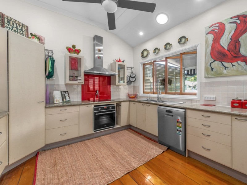 98 Arthur Terrace, Red Hill QLD 4059