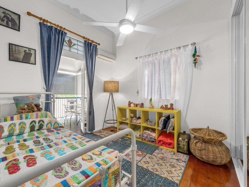98 Arthur Terrace, Red Hill QLD 4059